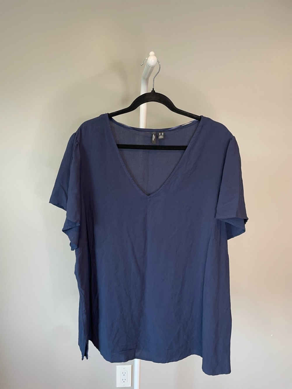 Vero Moda Deep Blue V-Neck Flutter Sleeve Blouse NWOT